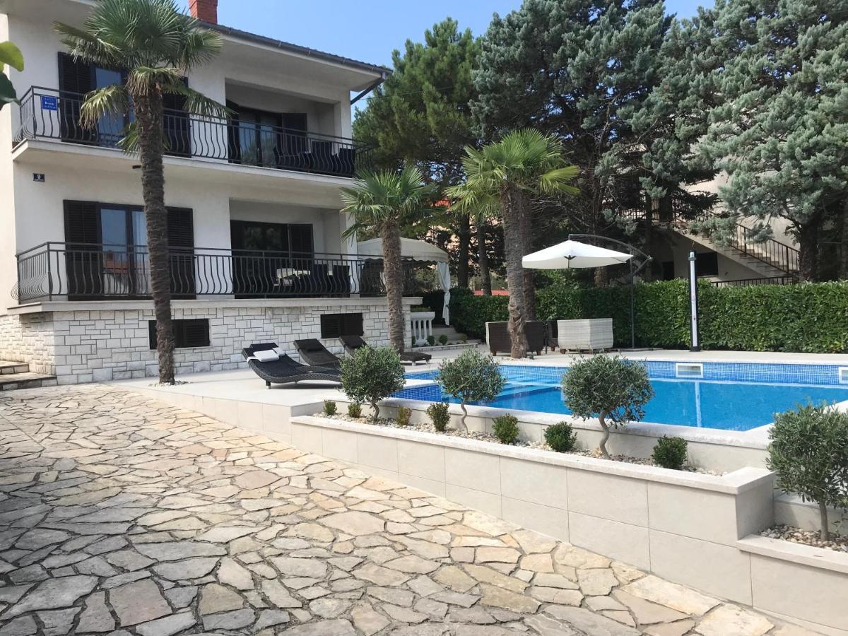 Villa Haus Tanja à Malinska Extérieur photo