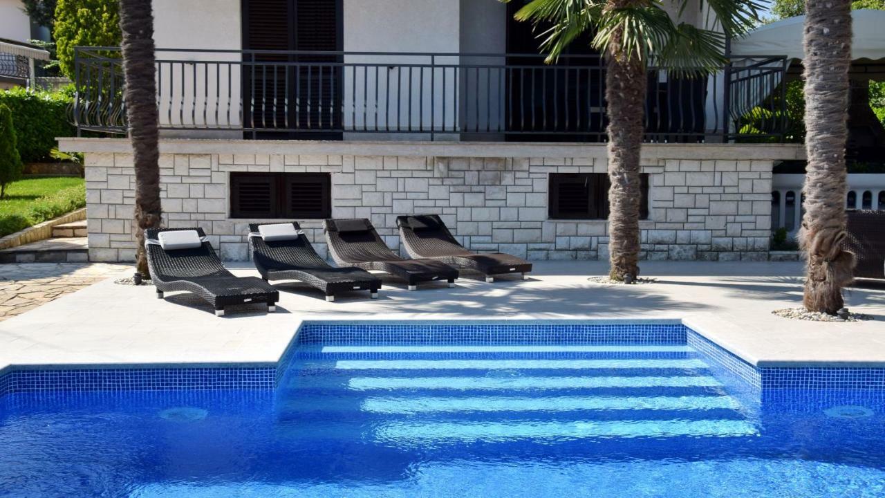 Villa Haus Tanja à Malinska Extérieur photo